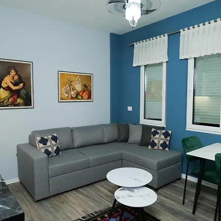 Travelers' Korca Home Exterior photo